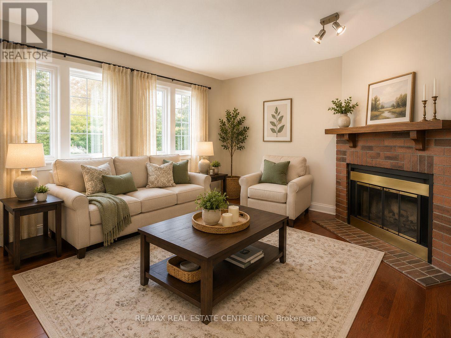 Row / Townhouse for Sale in 10 - 4605 DONEGAL DRIVE|Mississauga (Central Erin Mills), Ontario L5M4X7 5