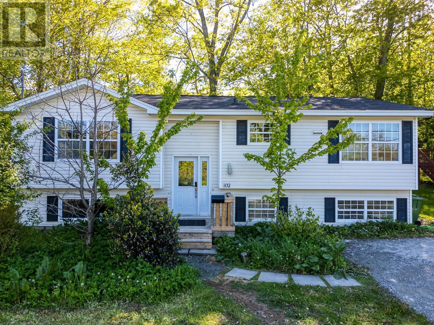 102 River Lane