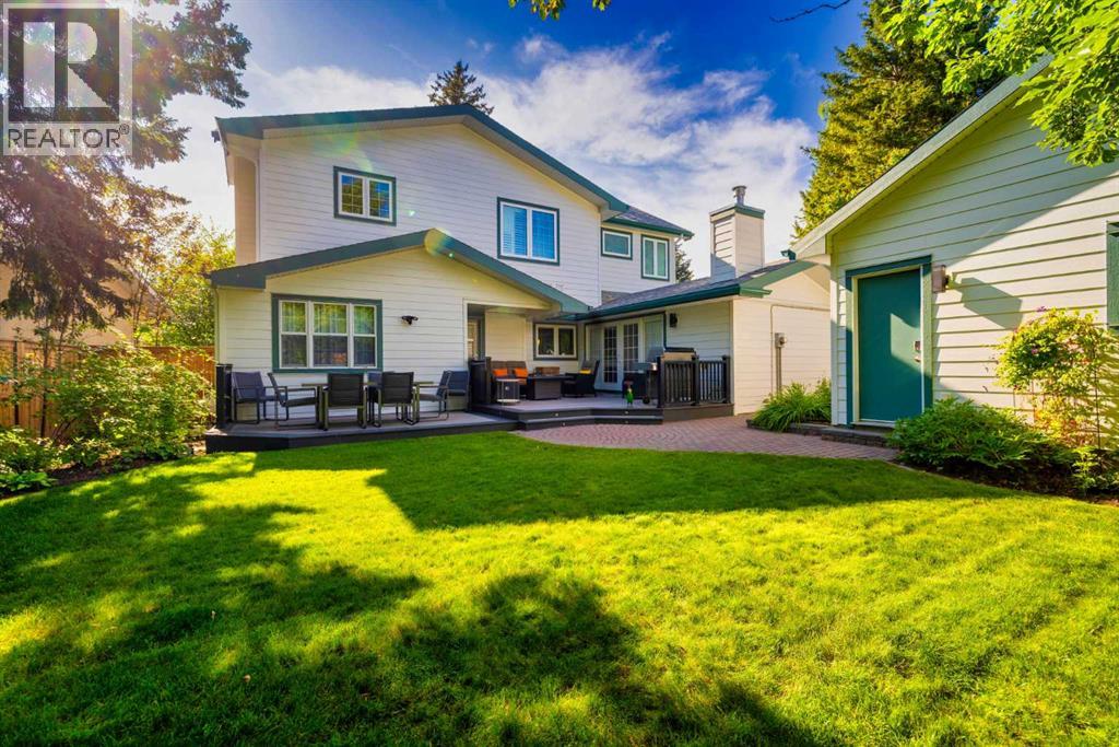 House for Sale in 5028 Vanstone Crescent NW|Calgary, Alberta T3A0V9