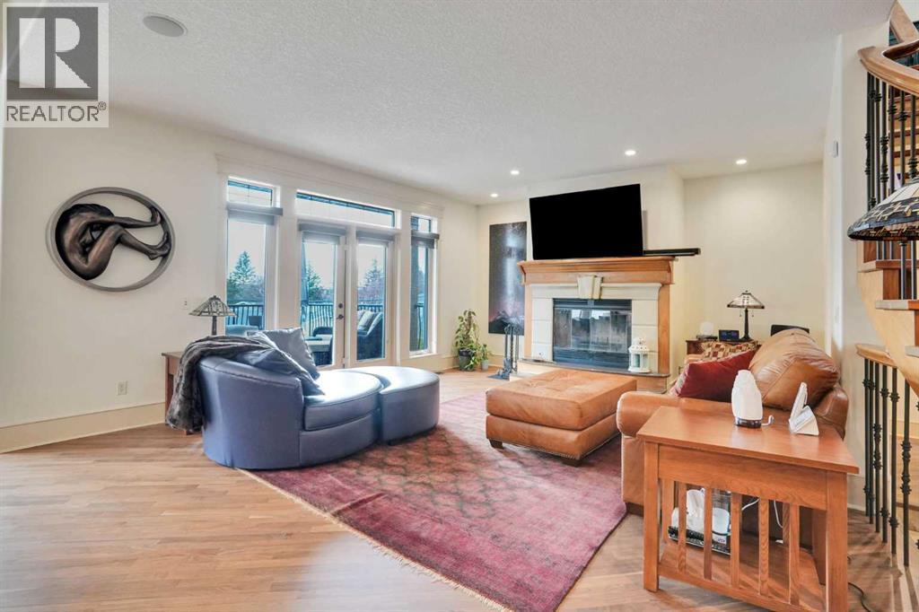 House for Sale in 5107 Carney Road NW|Calgary, Alberta T2G1G1 4