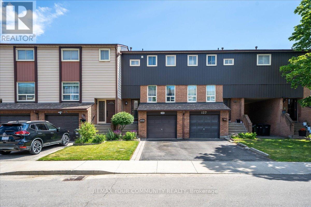 Row / Townhouse for Sale in 126 - 1221 DUNDIX ROAD|Mississauga (Applewood), Ontario L4Y3Y9 2