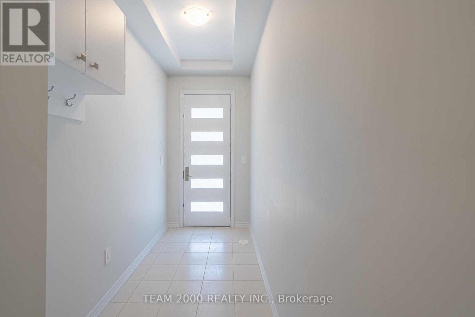 Row / Townhouse for Sale in 1281 NATIONAL VALLEY DRIVE|Mississauga (East Credit), Ontario L5V0E9 2