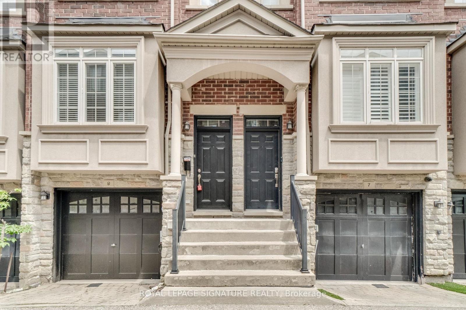 Row / Townhouse for Sale in 9 STREIGHT LANE|Toronto (Islington-City Centre West), Ontario M9B0A3 4