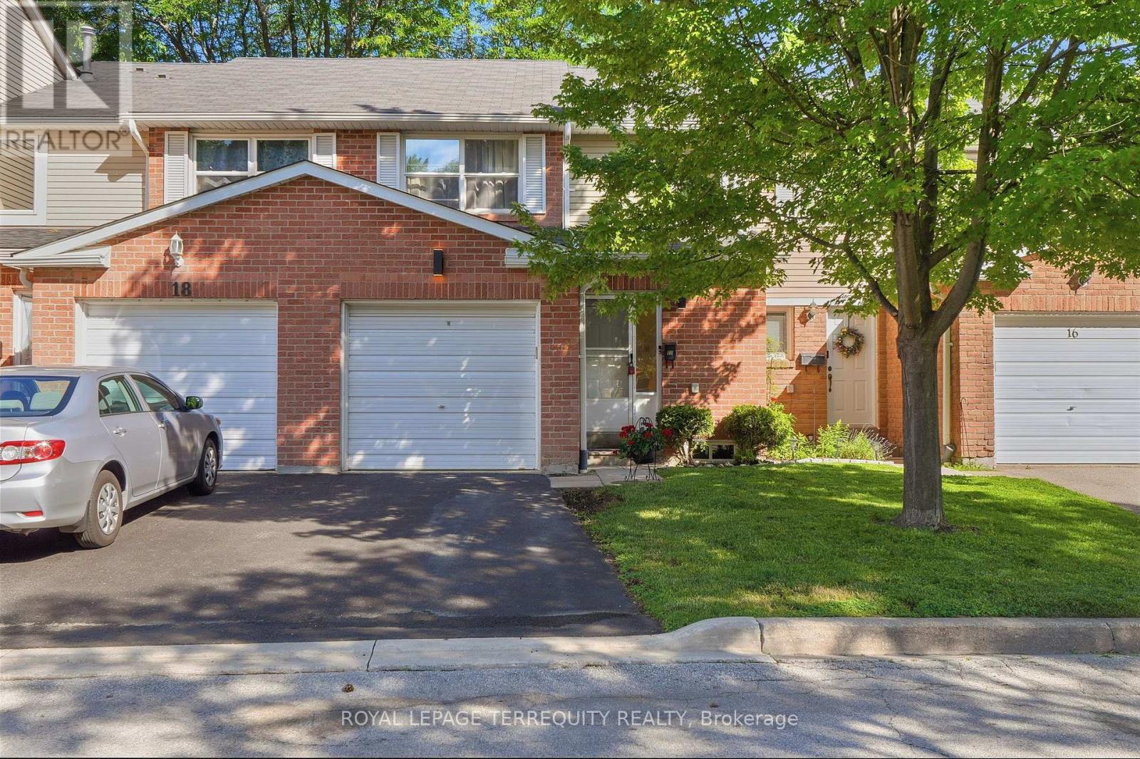 Row / Townhouse for Sale in 17 - 3380 SOUTH MILLWAY|Mississauga (Erin Mills), Ontario L5L3L8