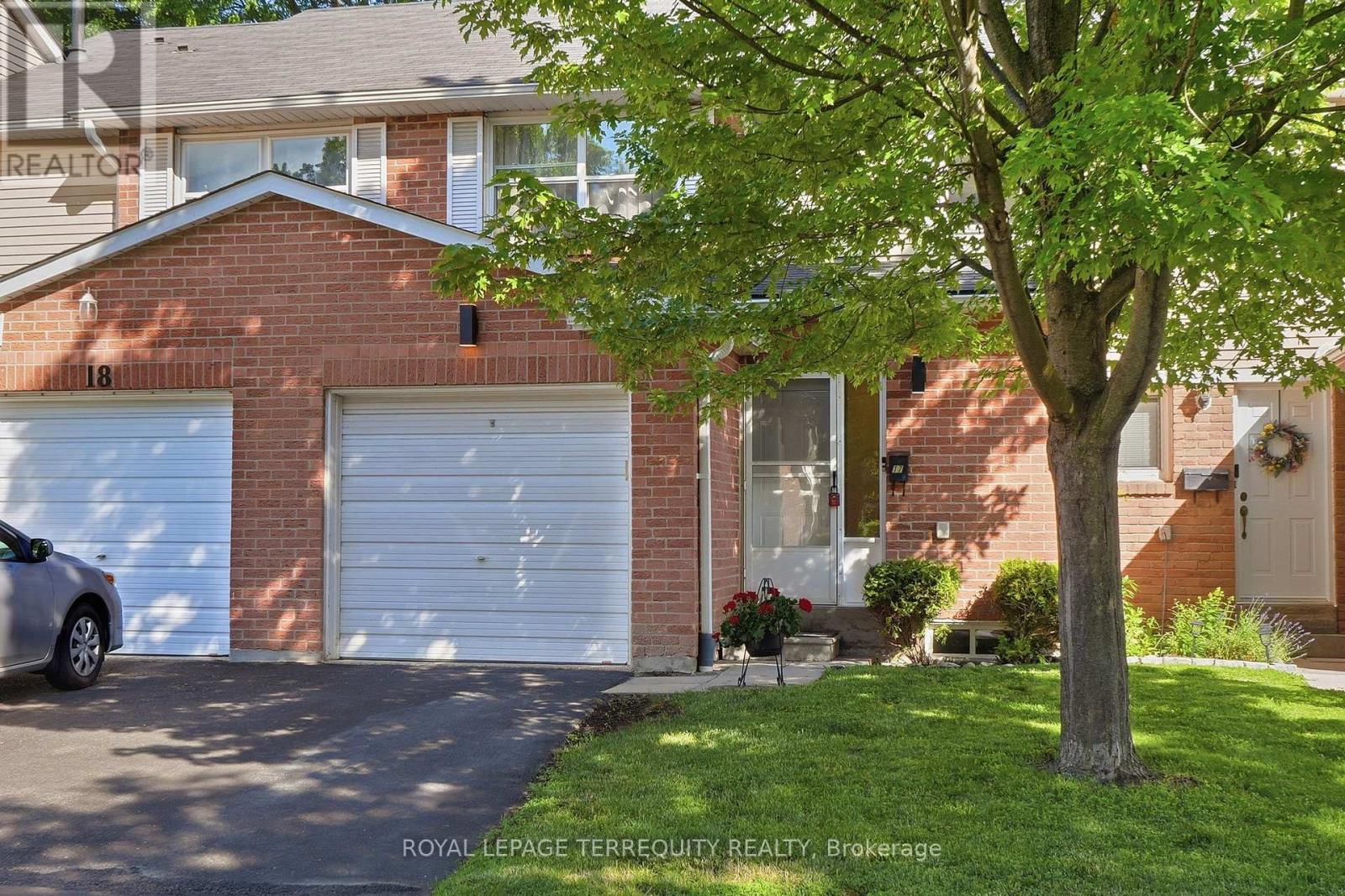 Row / Townhouse for Sale in 17 - 3380 SOUTH MILLWAY|Mississauga (Erin Mills), Ontario L5L3L8 2