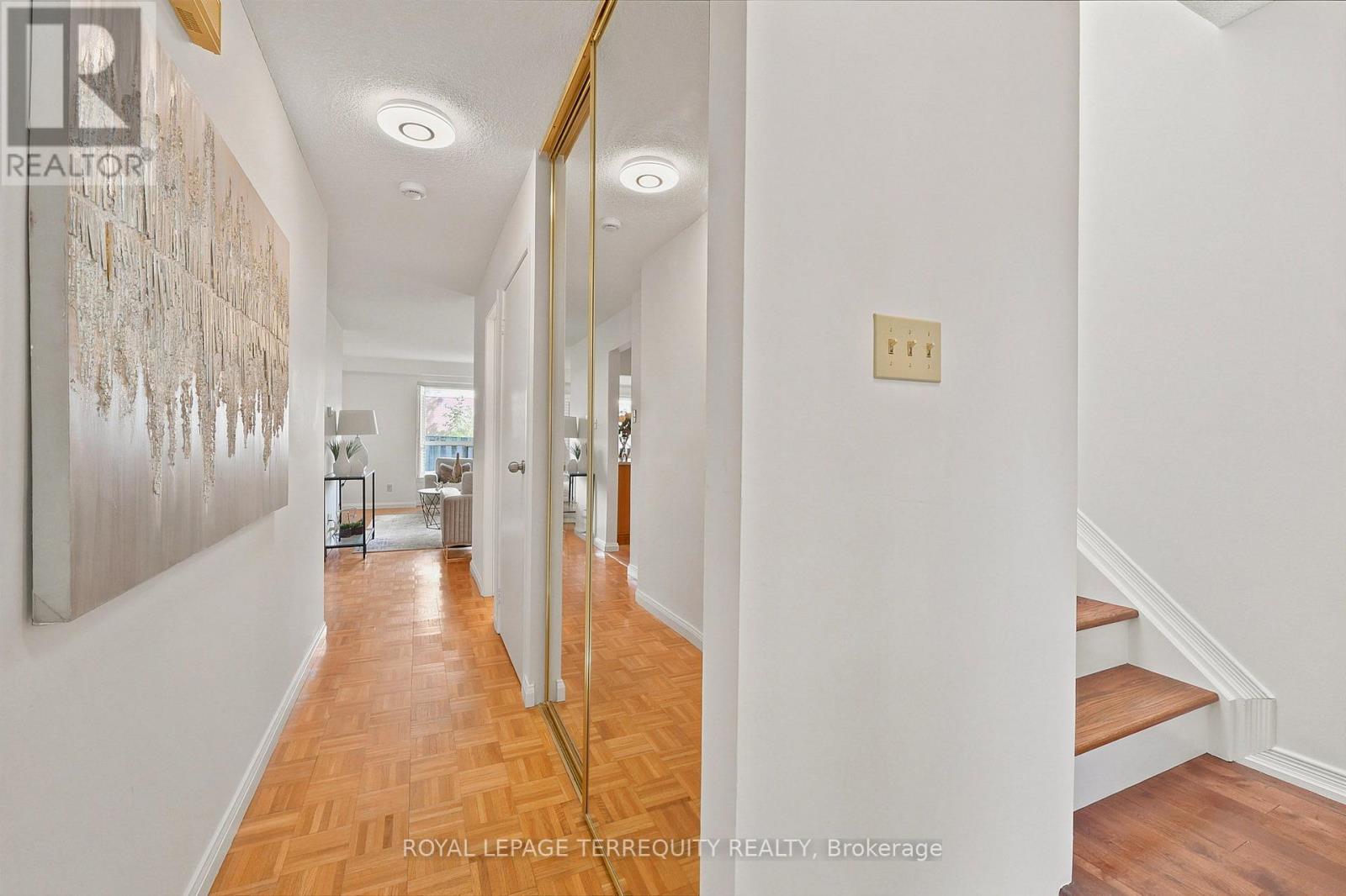 Row / Townhouse for Sale in 17 - 3380 SOUTH MILLWAY|Mississauga (Erin Mills), Ontario L5L3L8 3
