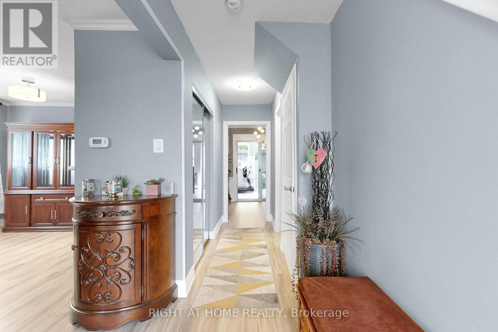 41 FLAMINGO CRESCENT