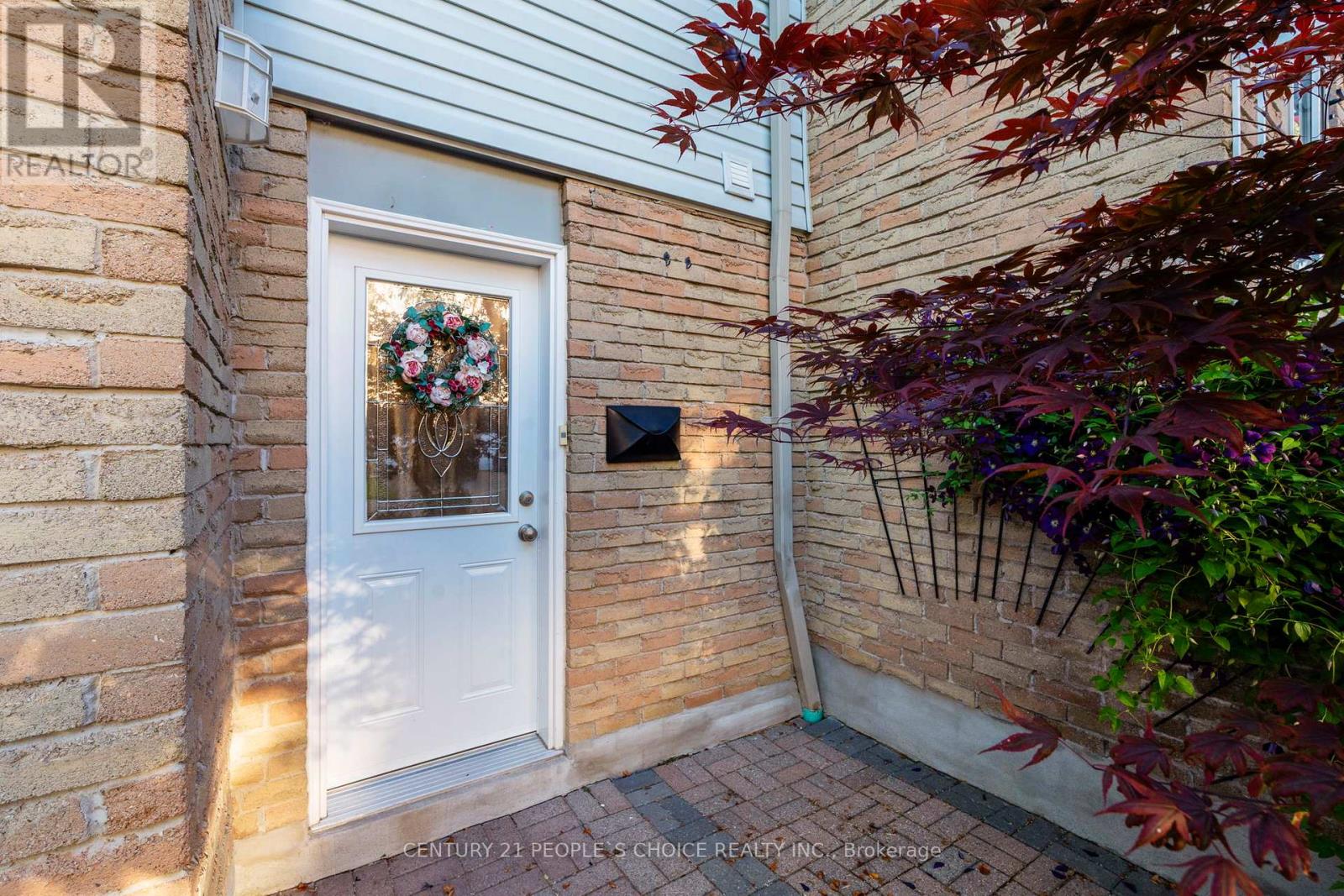 Row / Townhouse for Sale in 22 - 5878 MONTEVIDEO ROAD|Mississauga (Meadowvale), Ontario L5N2V5 4