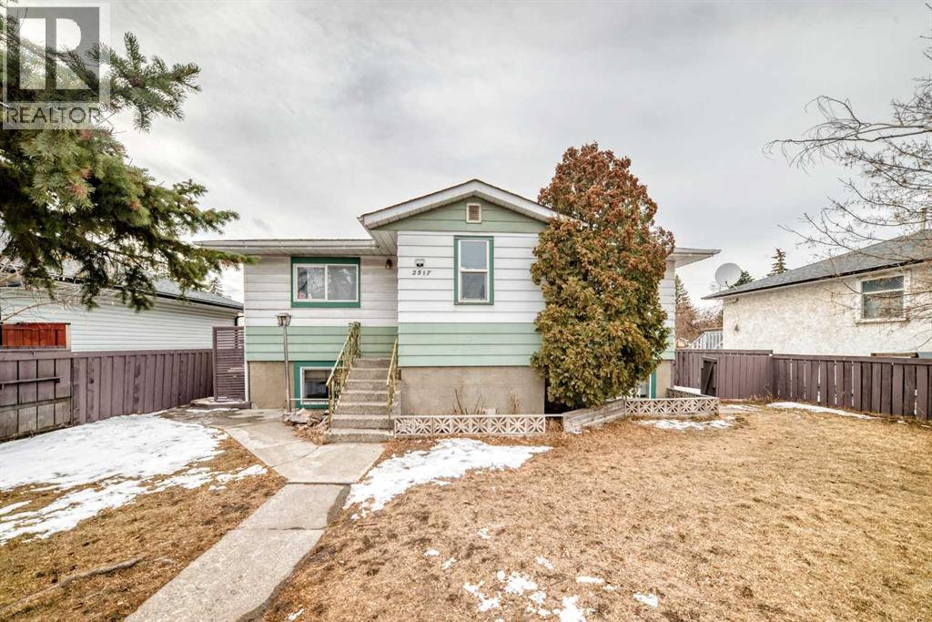 House for Sale in 2517 36 Street SE|Calgary, Alberta T2B0Y2