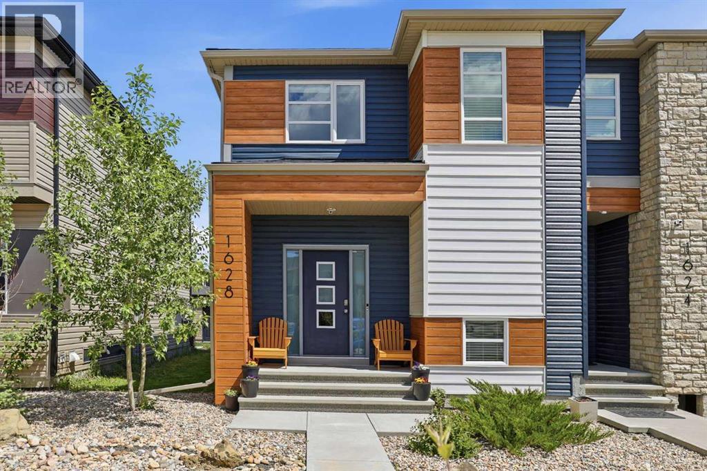 Row / Townhouse for Sale in 1628 Cornerstone Boulevard NE|Calgary, Alberta T3N1H3