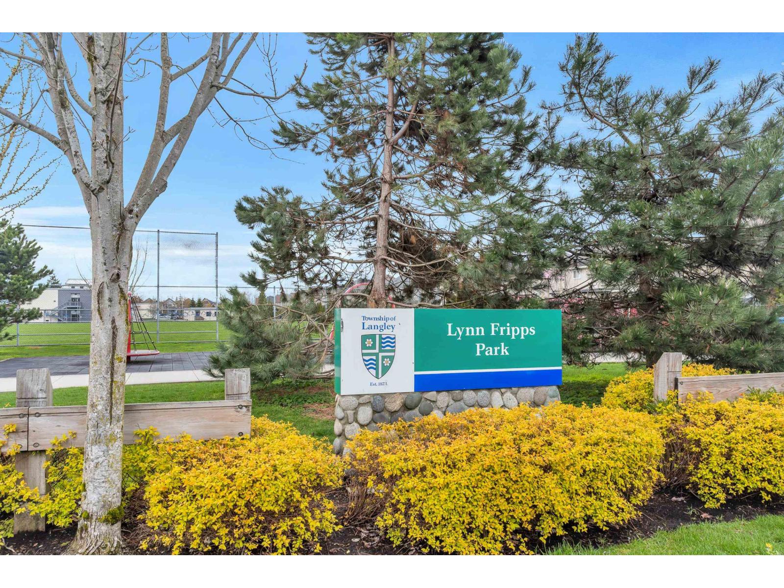 【R20862】PLACE For sale: 62 8250 209B STREET, Langley, British Columbia V2Y0J7