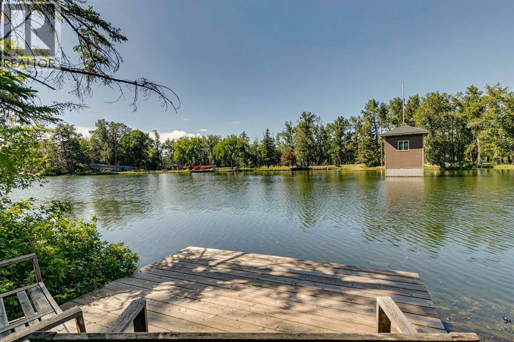 House for Sale in 8808 48 Avenue|Calgary, Alberta T3B2B2