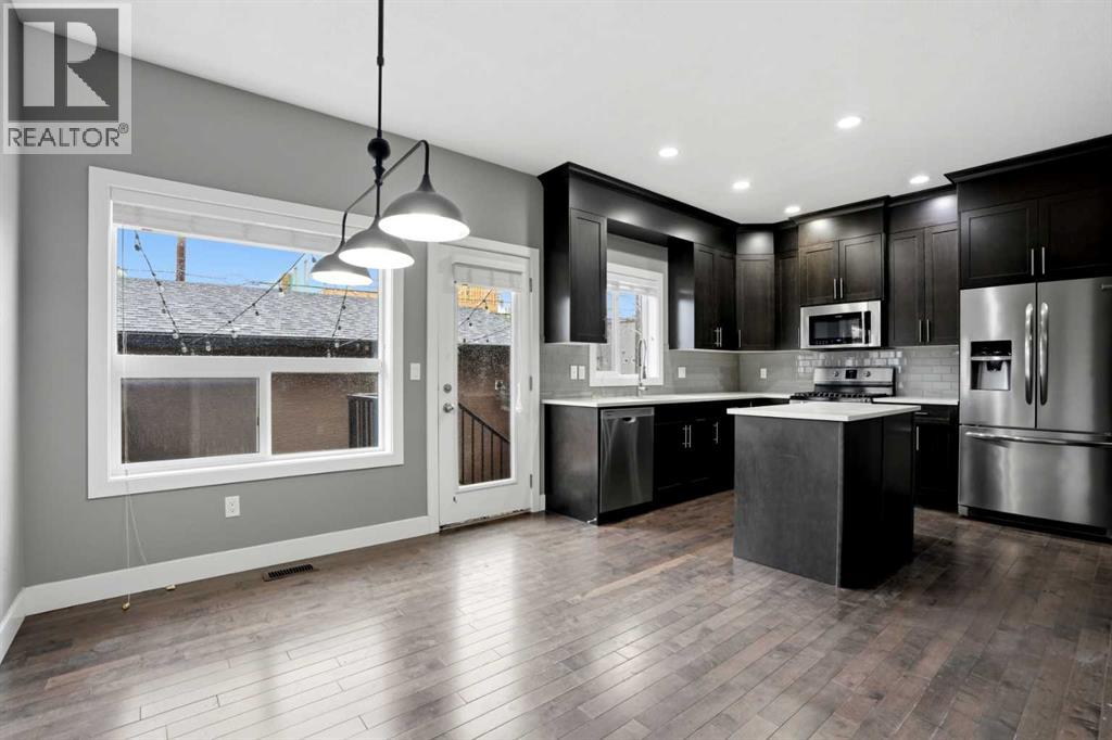 Row / Townhouse for Sale in 2, 112 23 Avenue NE|Calgary, Alberta T2E1V5 5