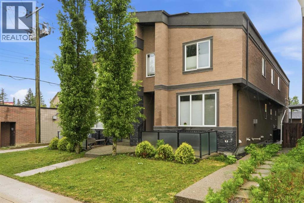 Row / Townhouse for Sale in 2, 112 23 Avenue NE|Calgary, Alberta T2E1V5
