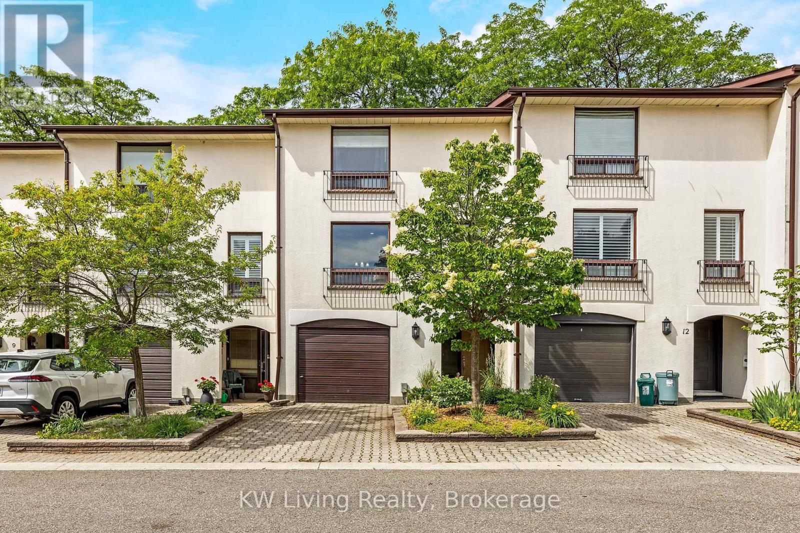 Row / Townhouse for Sale in 11 - 6679 SHELTER BAY|Mississauga (Meadowvale), Ontario L5N2A2