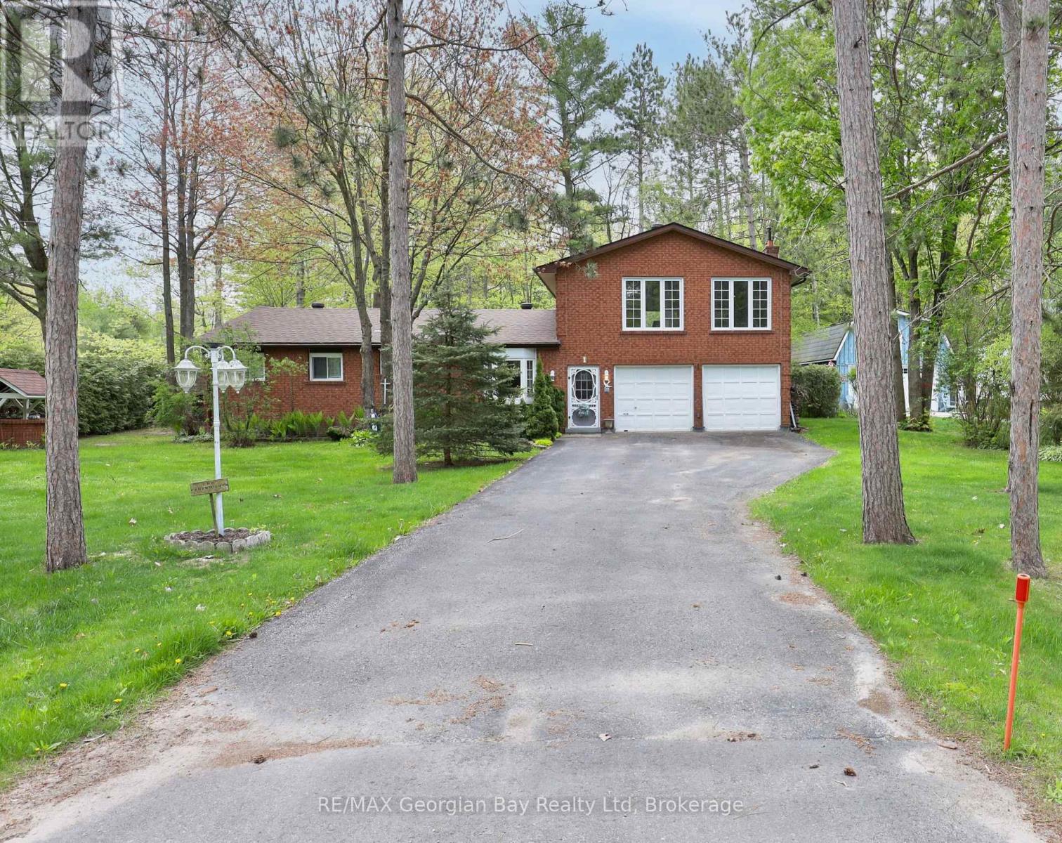 1 LINDALE AVENUE