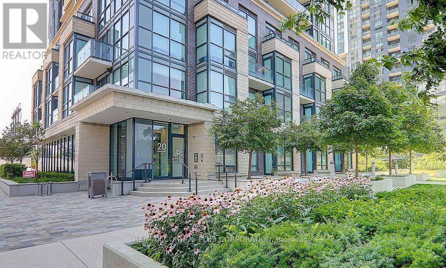 904 - 20 THOMAS RILEY ROAD