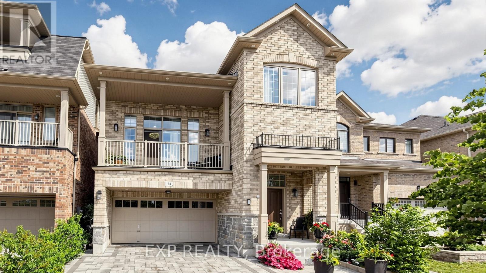 34 BUTTONLEAF CRESCENT
