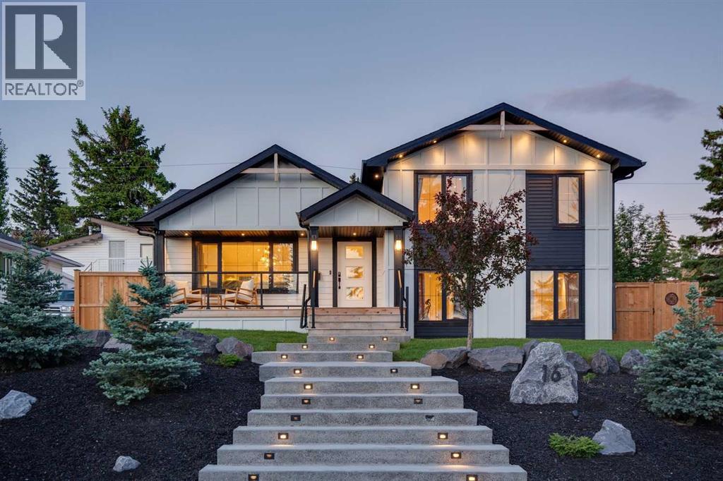 House for Sale in 16 Calandar Road NW|Calgary, Alberta T2L0P6
