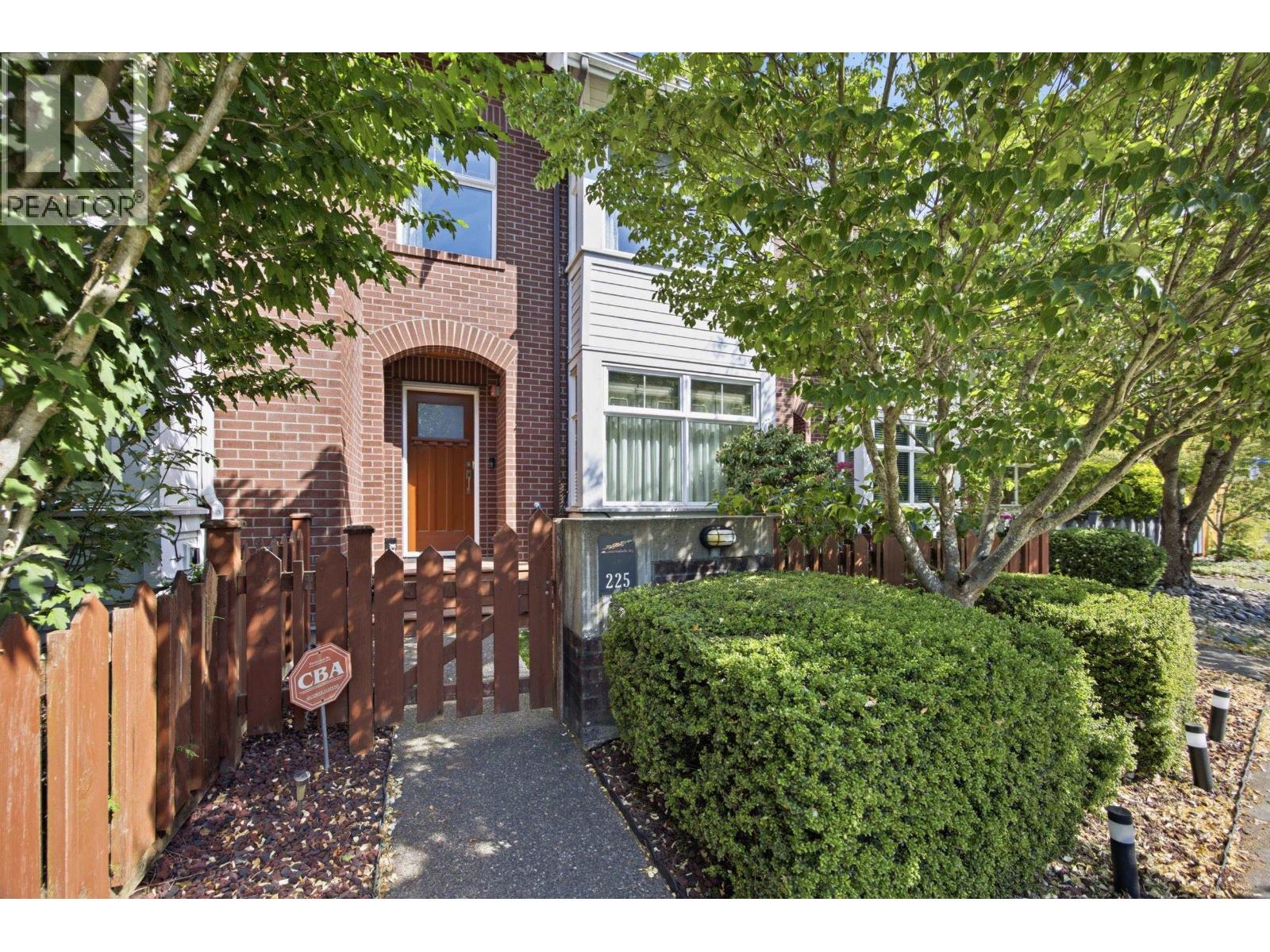 225 SALTER STREET