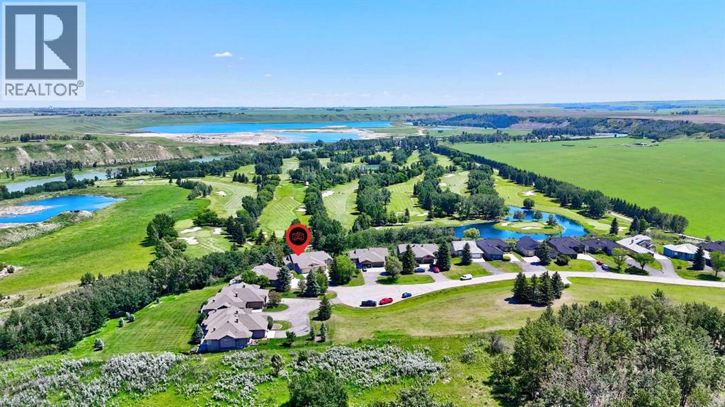 Duplex for Sale in 44 Cottonwood Boulevard|Rural Foothills County, Alberta T1S4W2 3