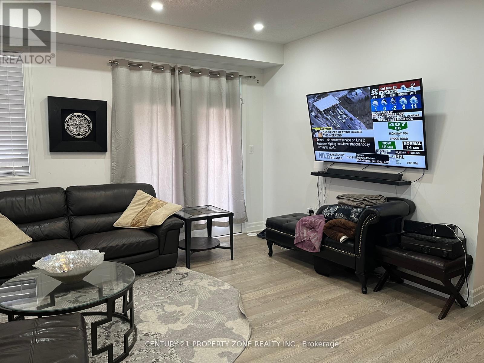 Row / Townhouse for Sale in 1216 WHEAT BOOM DRIVE|Oakville (JM Joshua Meadows), Ontario L6H7W4 4