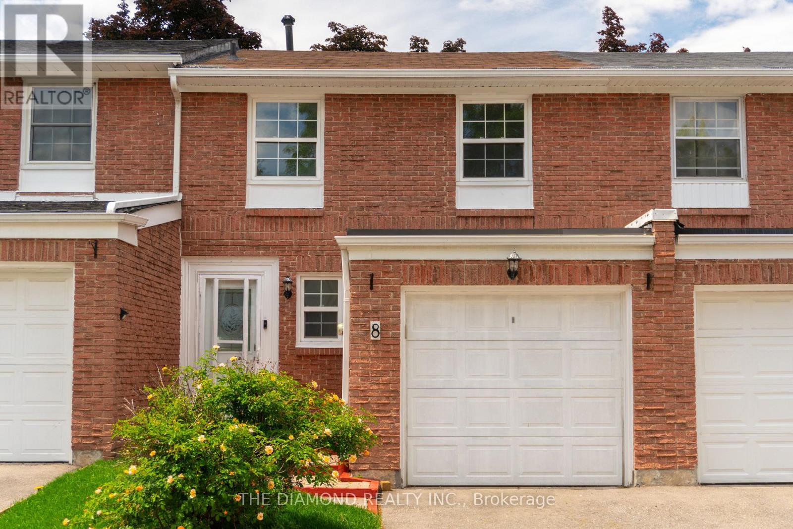 Row / Townhouse for Sale in 8 - 2288 THE COLLEGEWAY|Mississauga (Erin Mills), Ontario L5L3Z5