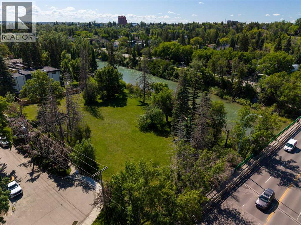 Property for Sale in 415 40 Avenue SW|Calgary, Alberta T2S0X5 3
