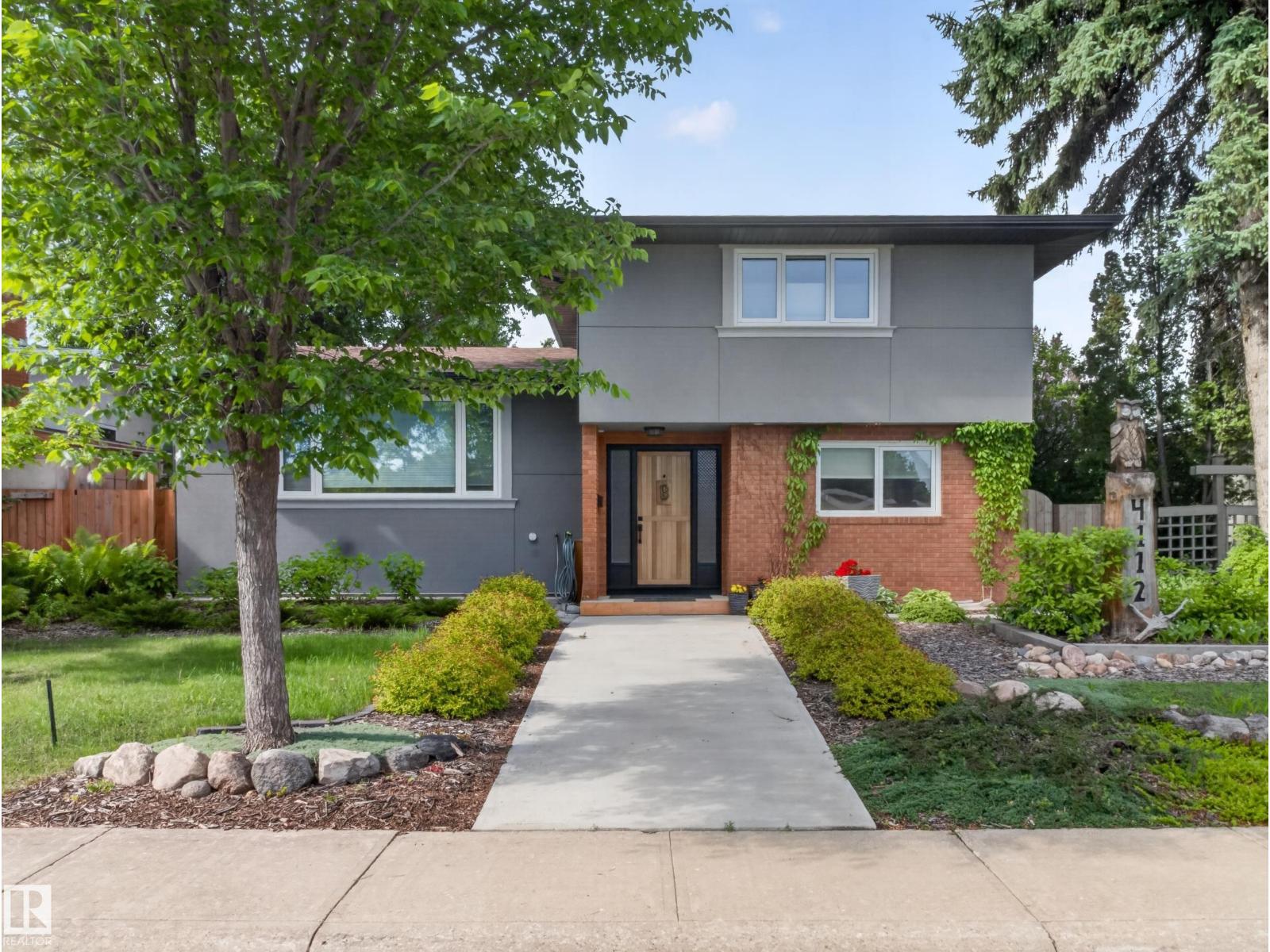 4112 120 ST NW
