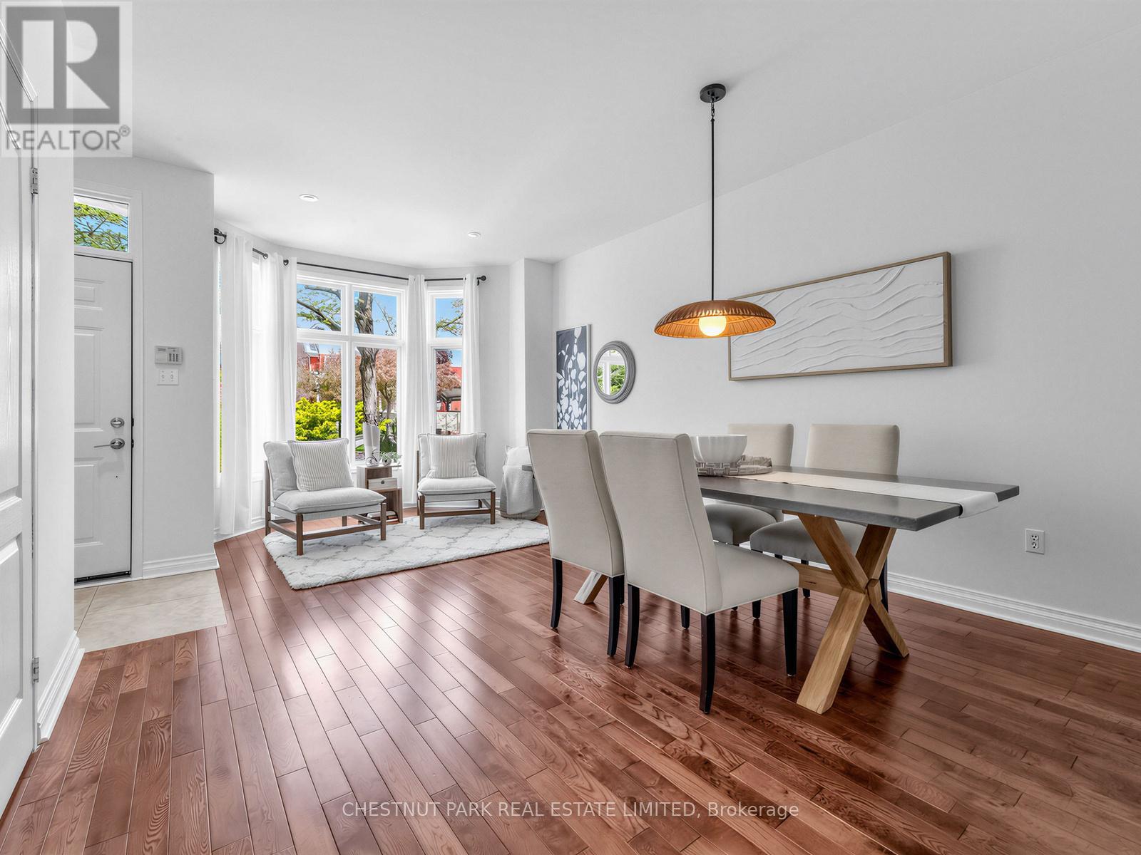 Row / Townhouse for Sale in 24 THE GREENERY|Oakville (RO River Oaks), Ontario L6H6J6 3