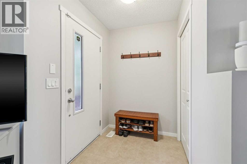 Duplex for Sale in 58 Walden Drive SE|Calgary, Alberta T2X2A6 2