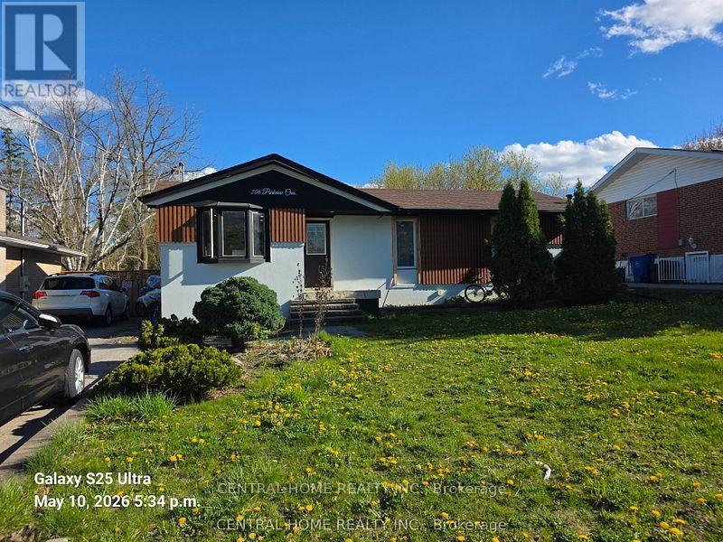 206 PARKVIEW CRESCENT