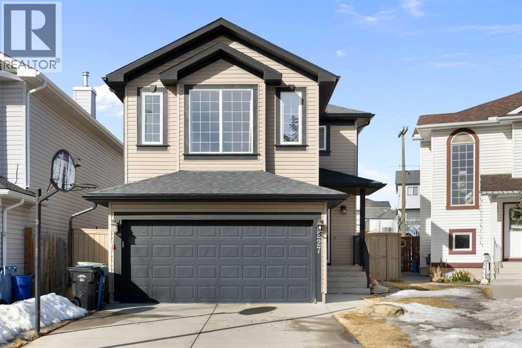 House for Sale in 227 Bridlewood Circle SW|Calgary, Alberta T2Y3L2