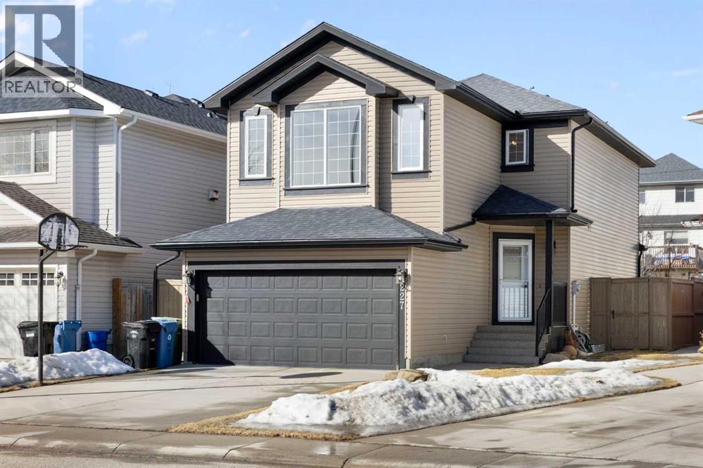 House for Sale in 227 Bridlewood Circle SW|Calgary, Alberta T2Y3L2 2