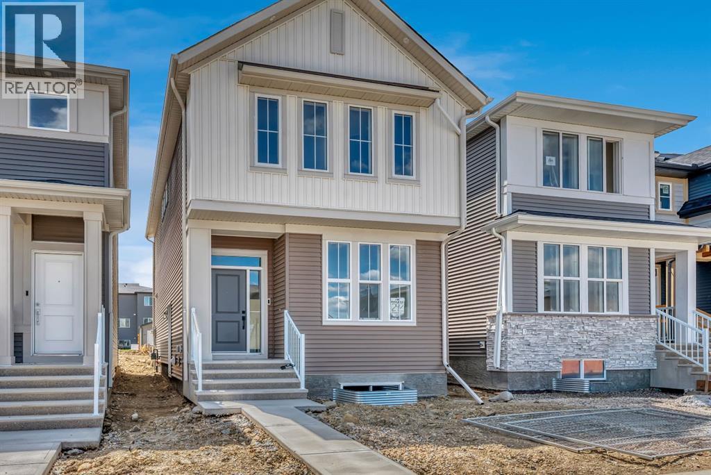 House for Sale in 292 Marmot Grove NW|Calgary, Alberta T3R2B5