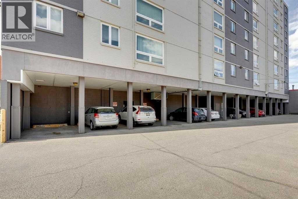 Apartment for Sale in 704, 314 14 Street NW|Calgary, Alberta T2N1Z8 3