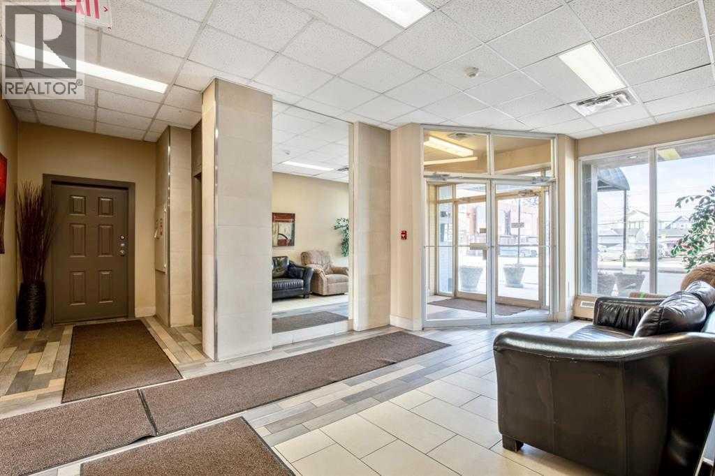 Apartment for Sale in 704, 314 14 Street NW|Calgary, Alberta T2N1Z8 4