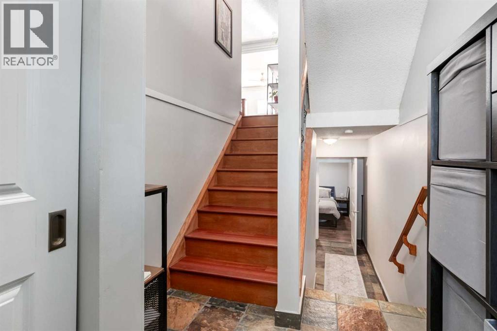 Row / Townhouse for Sale in 16, 5019 46 Avenue SW|Calgary, Alberta T3E6R1 3