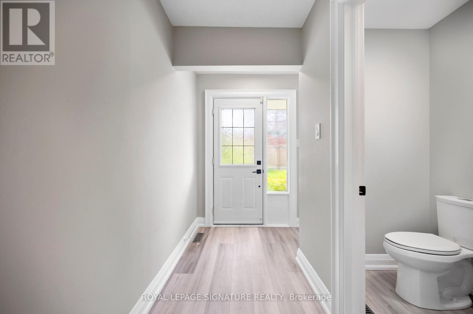 Row / Townhouse for Sale in 51 - 5536 MONTEVIDEO ROAD|Mississauga (Meadowvale), Ontario L5N2P4 2