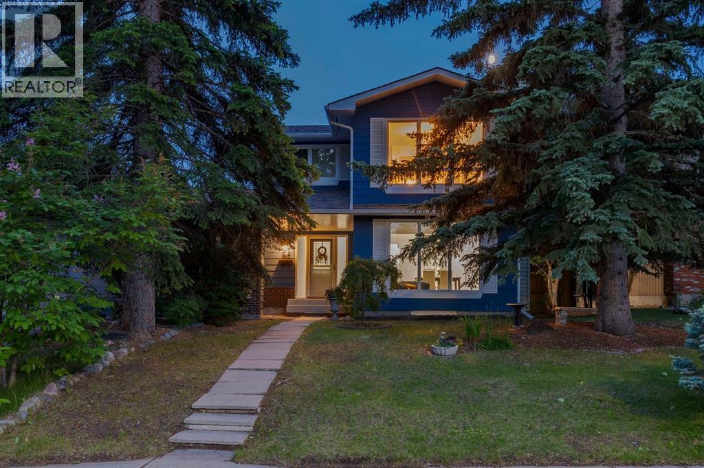 Duplex for Sale in 384 Midvalley Drive SE|Calgary, Alberta T2X1M7