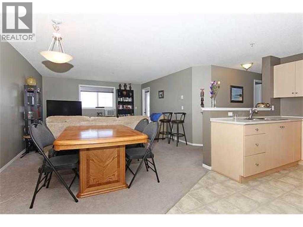 Apartment for Sale in 2314, 10 Prestwick Bay SE|Calgary, Alberta T2Z0B5 2