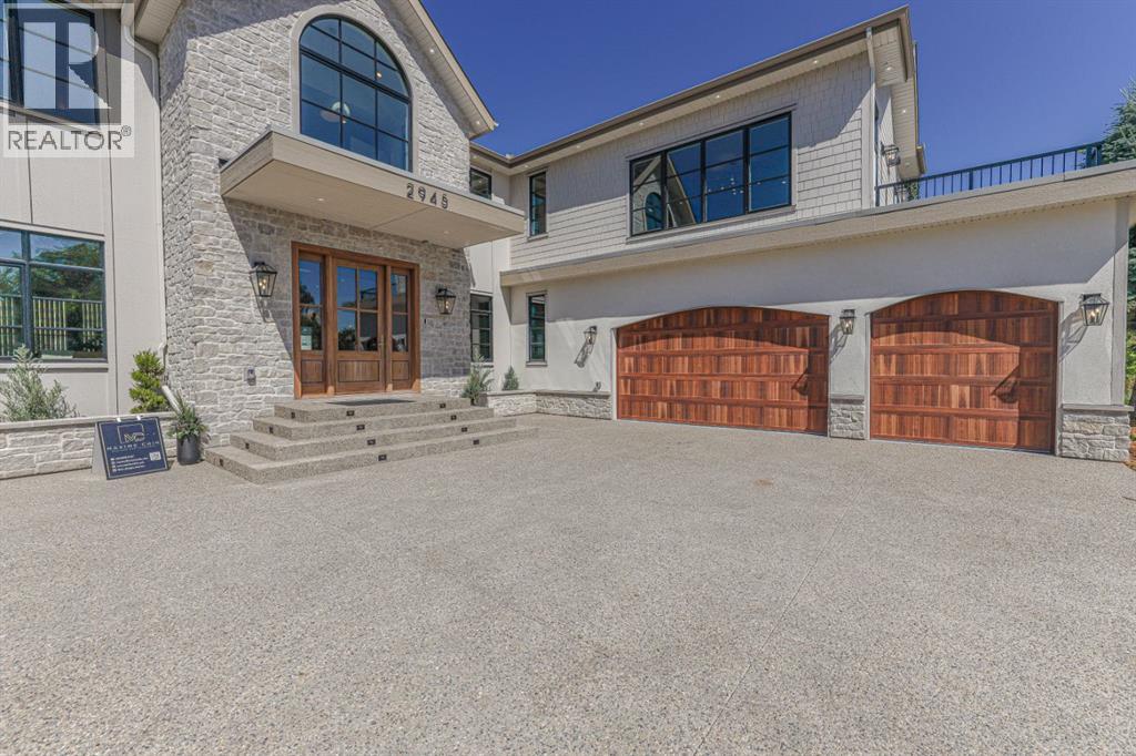 House for Sale in 2945 Toronto Crescent NW|Calgary, Alberta T2N3W4 2
