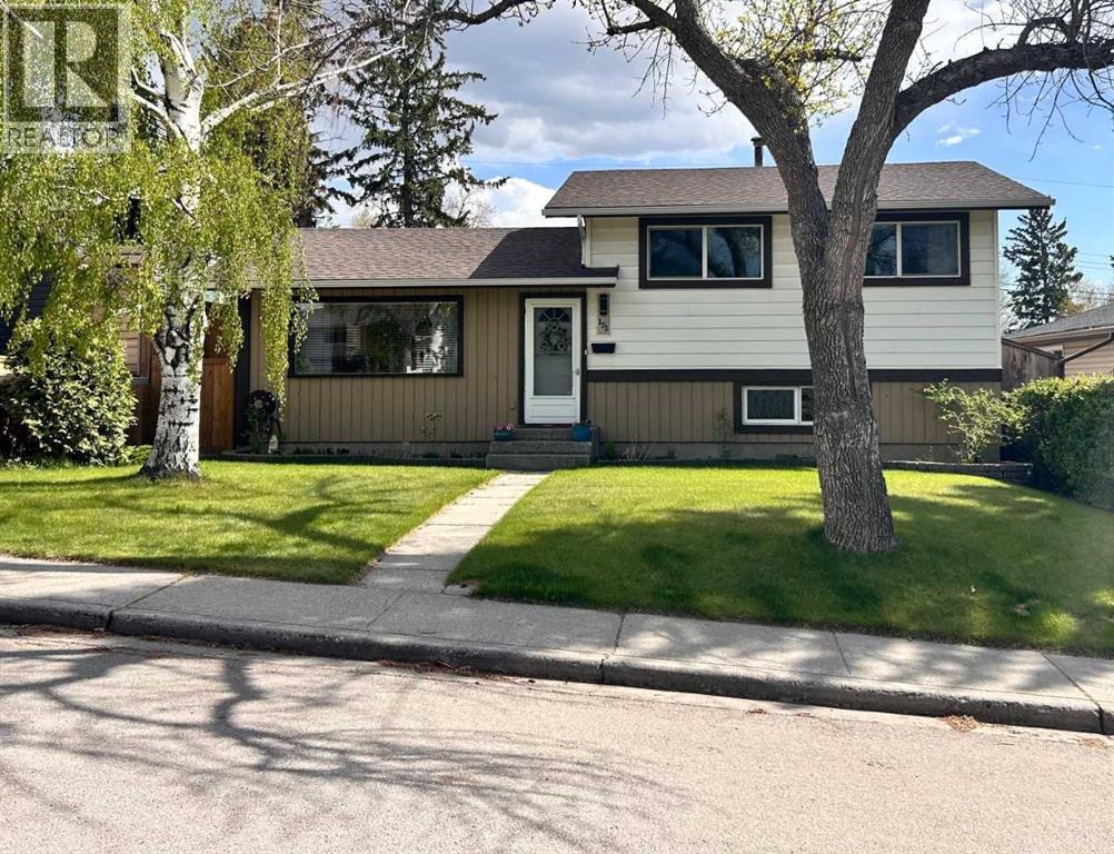 House for Sale in 123 Franklin Drive SE|Calgary, Alberta T2H0V3