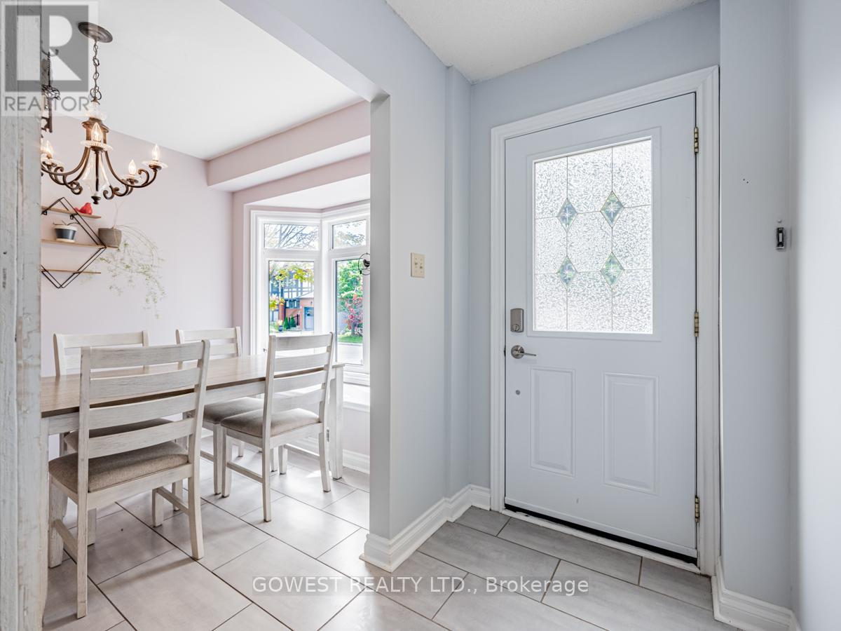 Row / Townhouse for Sale in 31 - 3050 ORLEANS ROAD|Mississauga (Erin Mills), Ontario L5L5P7 2