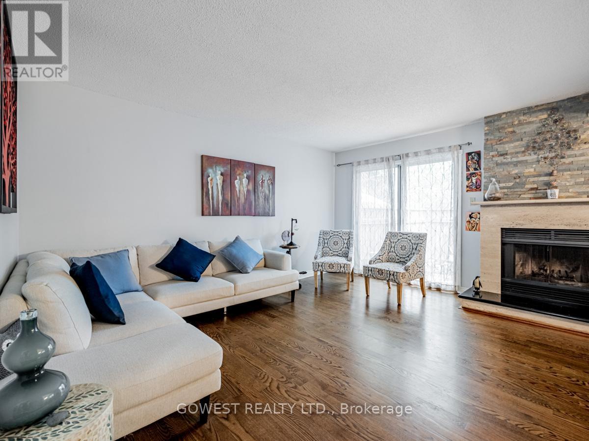 Row / Townhouse for Sale in 31 - 3050 ORLEANS ROAD|Mississauga (Erin Mills), Ontario L5L5P7 3