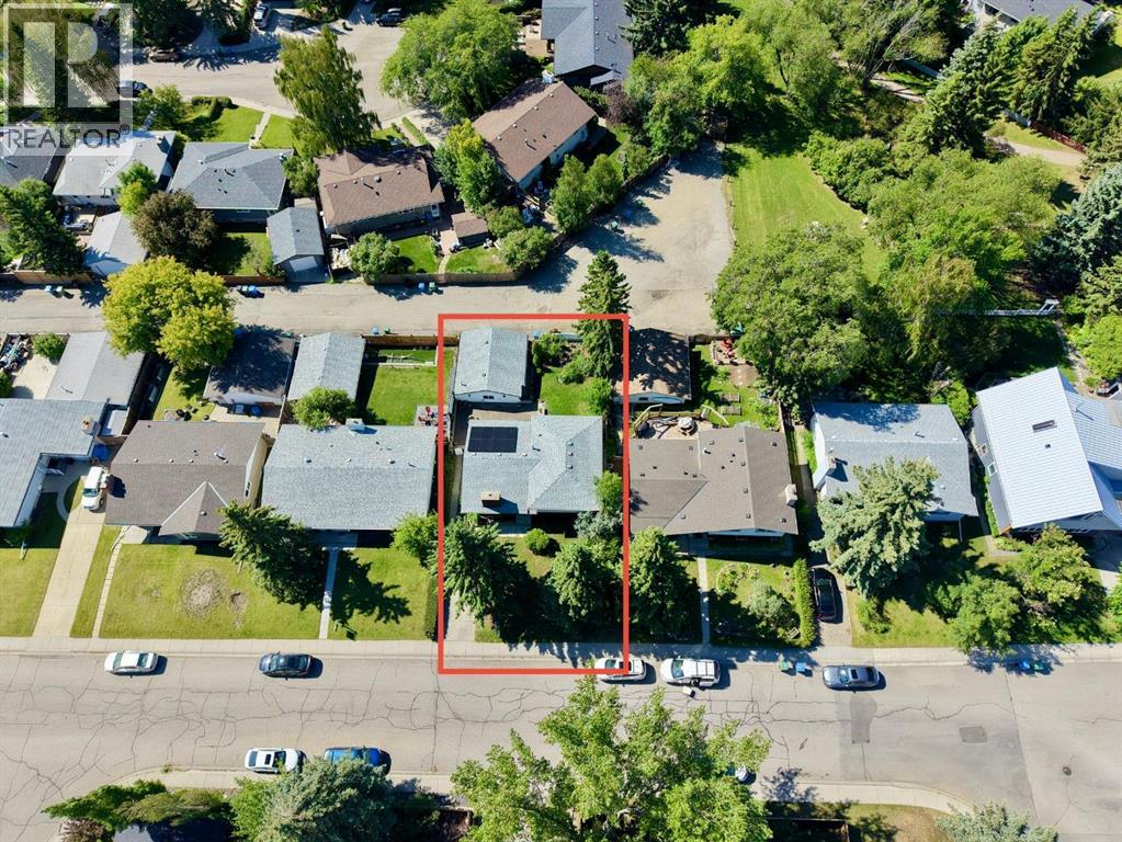 House for Sale in 931 124 Avenue SW|Calgary, Alberta T2W1T2 4