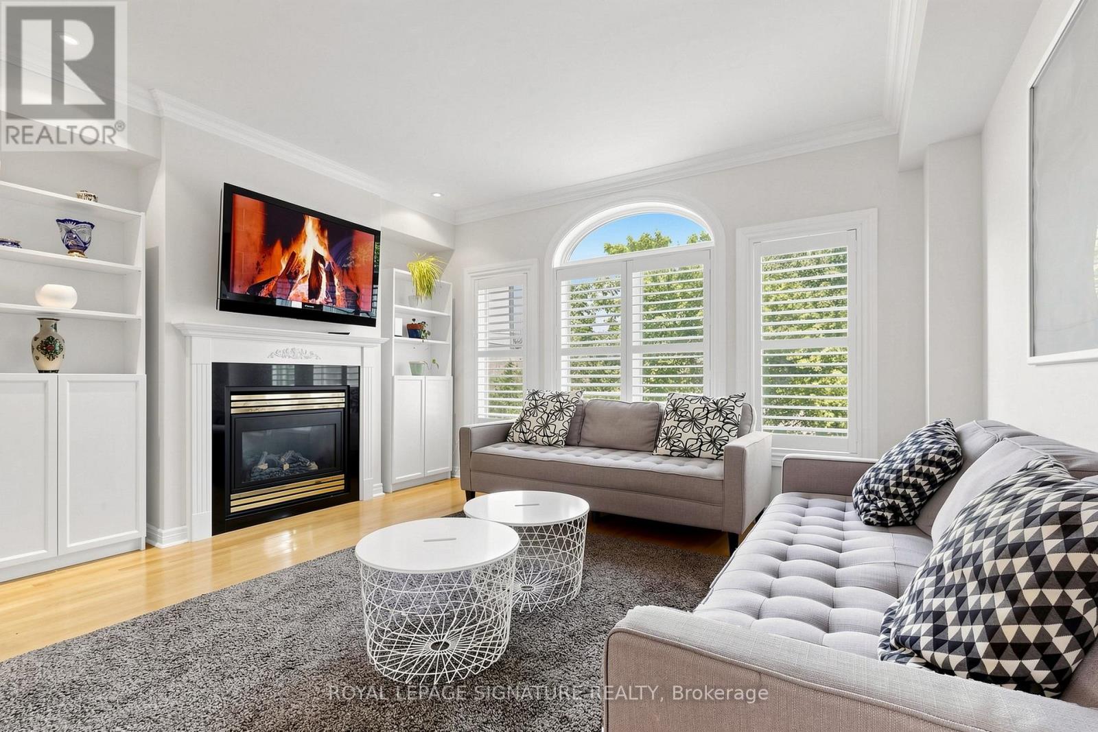 Row / Townhouse for Sale in 55 SAN REMO TERRACE|Toronto (Mimico), Ontario M8Z6C6 3