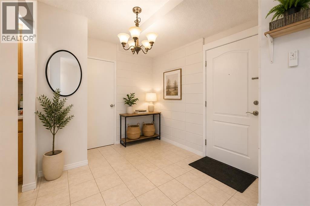 Apartment for Sale in 101, 2111 14 Street|Calgary, Alberta T2B3M3 5