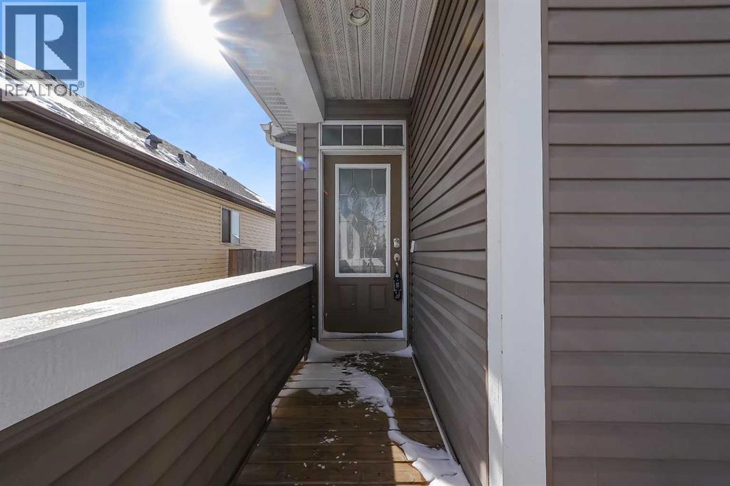 House for Sale in 1833 New Brighton Drive SE|Calgary, Alberta T2Z4N8 4