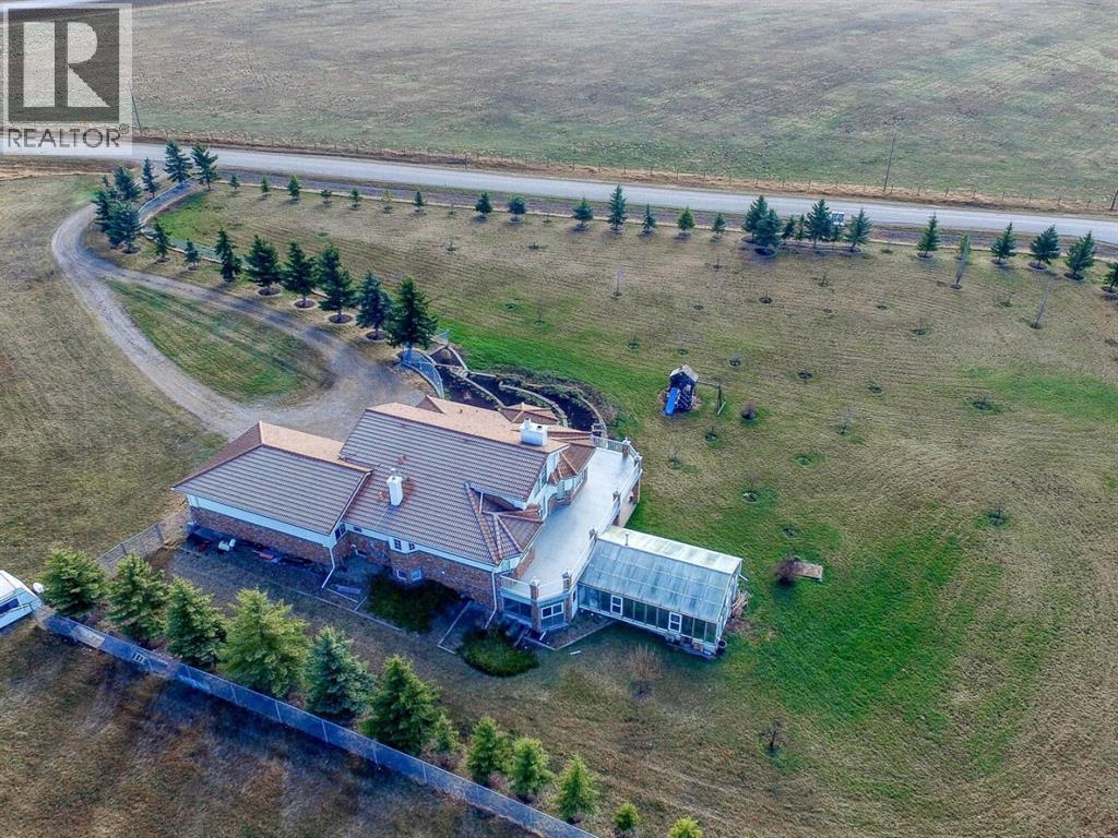 House for Sale in 254209 Woodland Road|Rural Rocky View County, Alberta T3L2R2 2
